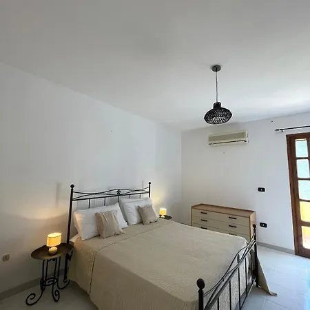 - Terrazza 1p Apartamento